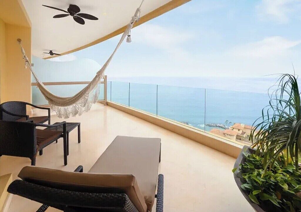 Photo of Patio Balcony in South Shore Hotel Area
