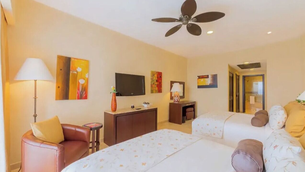 Photo of Bedroom in South Shore Hotel Area