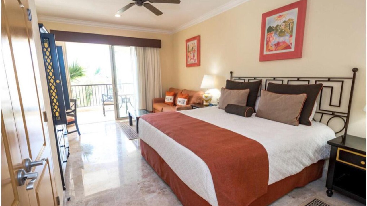 Photo of Bedroom in Flamingos