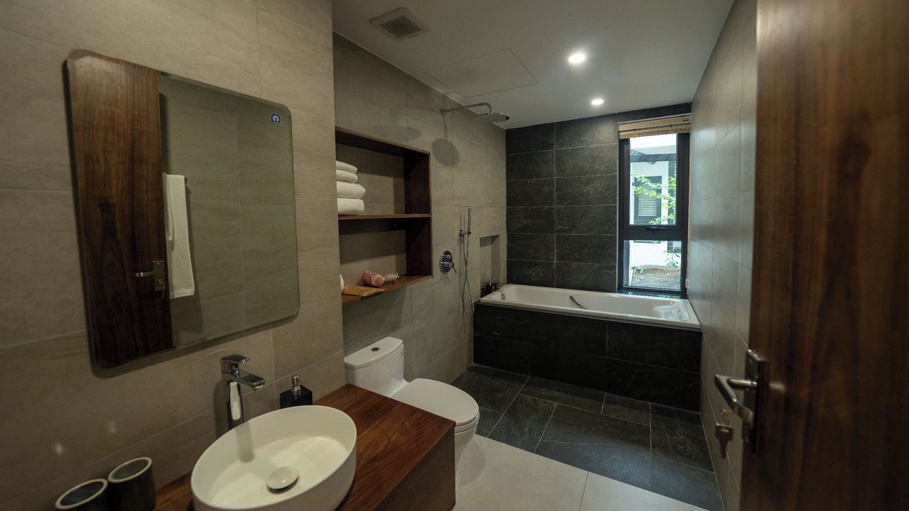 Photo of Bathroom in Hue