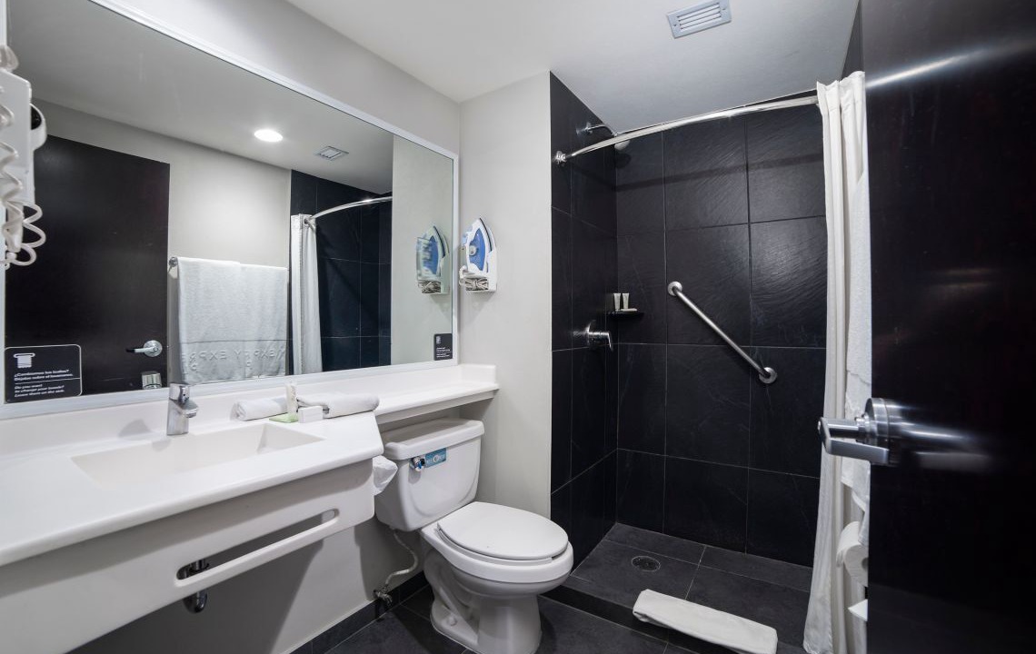 Photo of Bathroom in North Hotel Zone