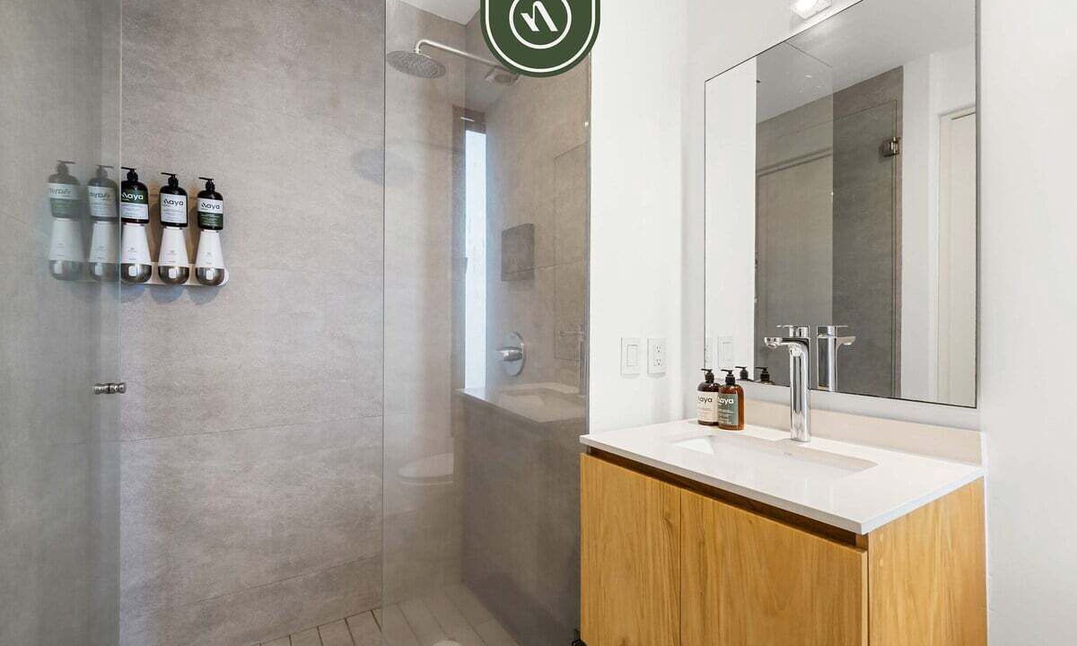 Photo of Bathroom in Flamingos