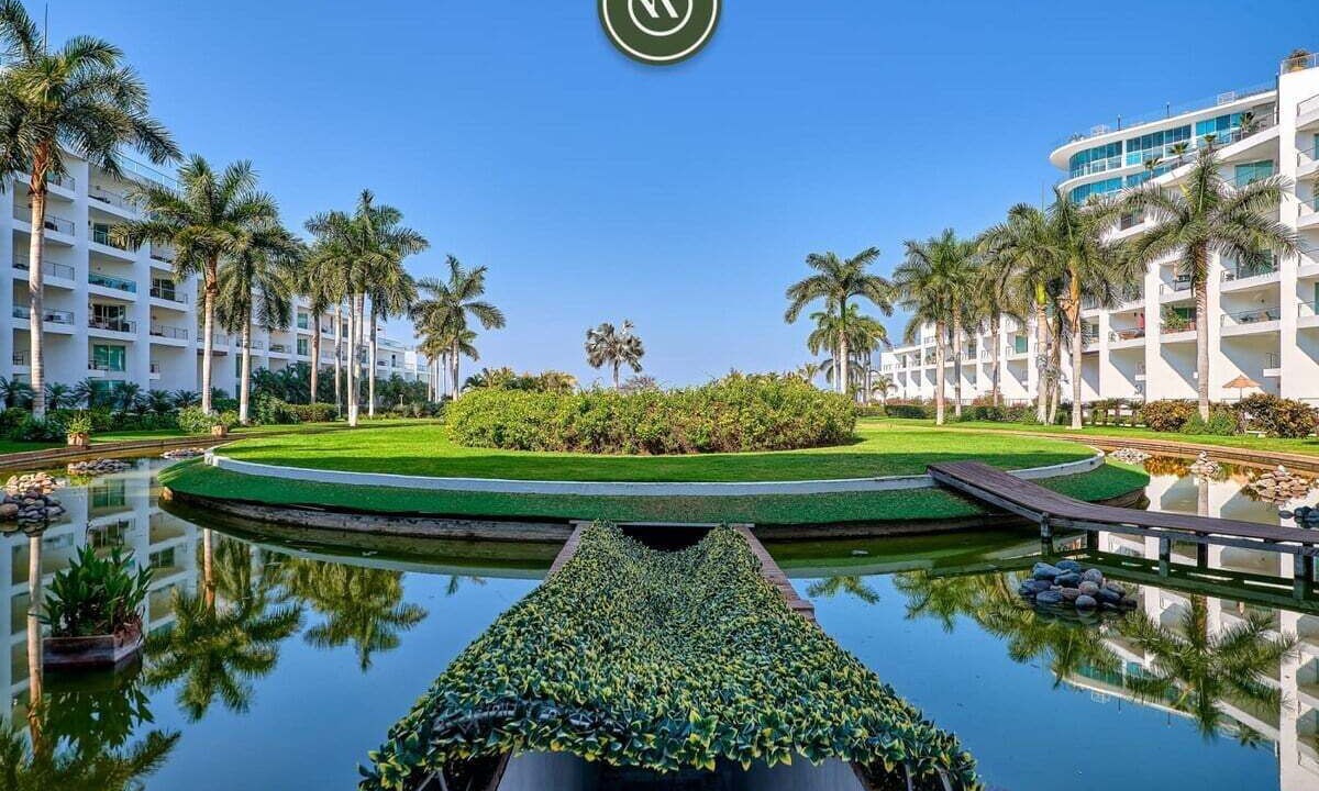 Photo of Outdoor in Flamingos