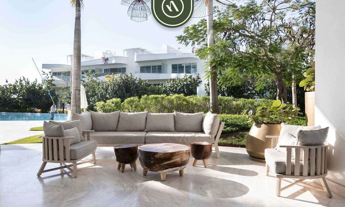 Photo of Patio Balcony in Flamingos