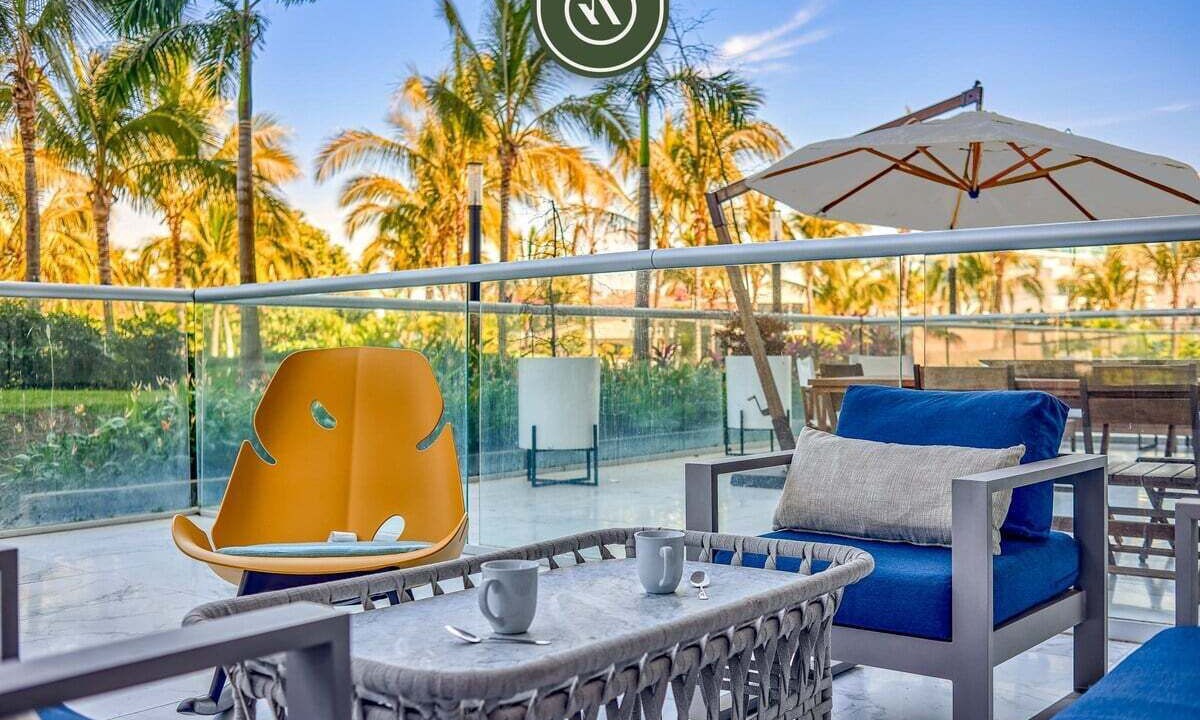 Photo of Patio Balcony in Flamingos