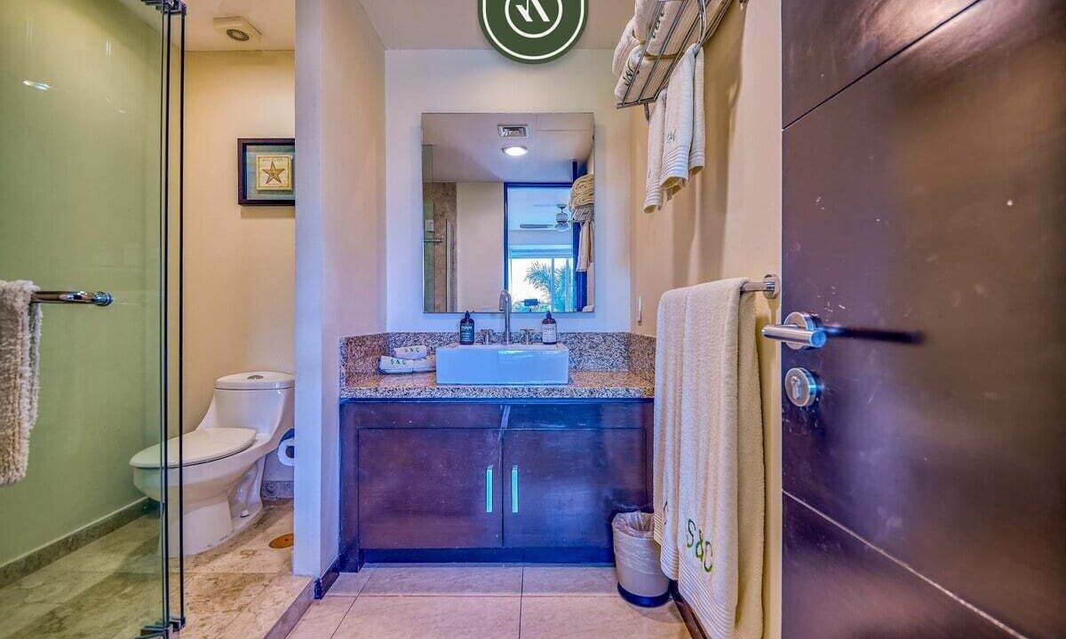 Photo of Bathroom in North Hotel Zone