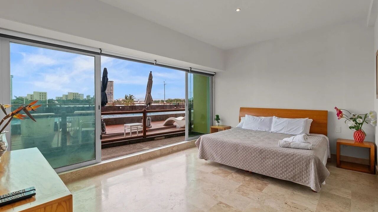 Photo of Bedroom in North Hotel Zone