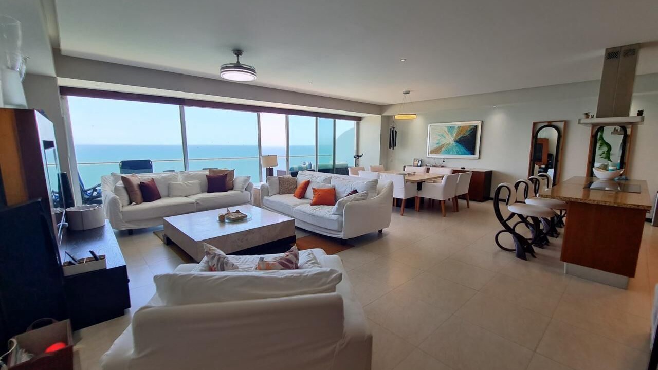 Photo of Livingroom in North Hotel Zone