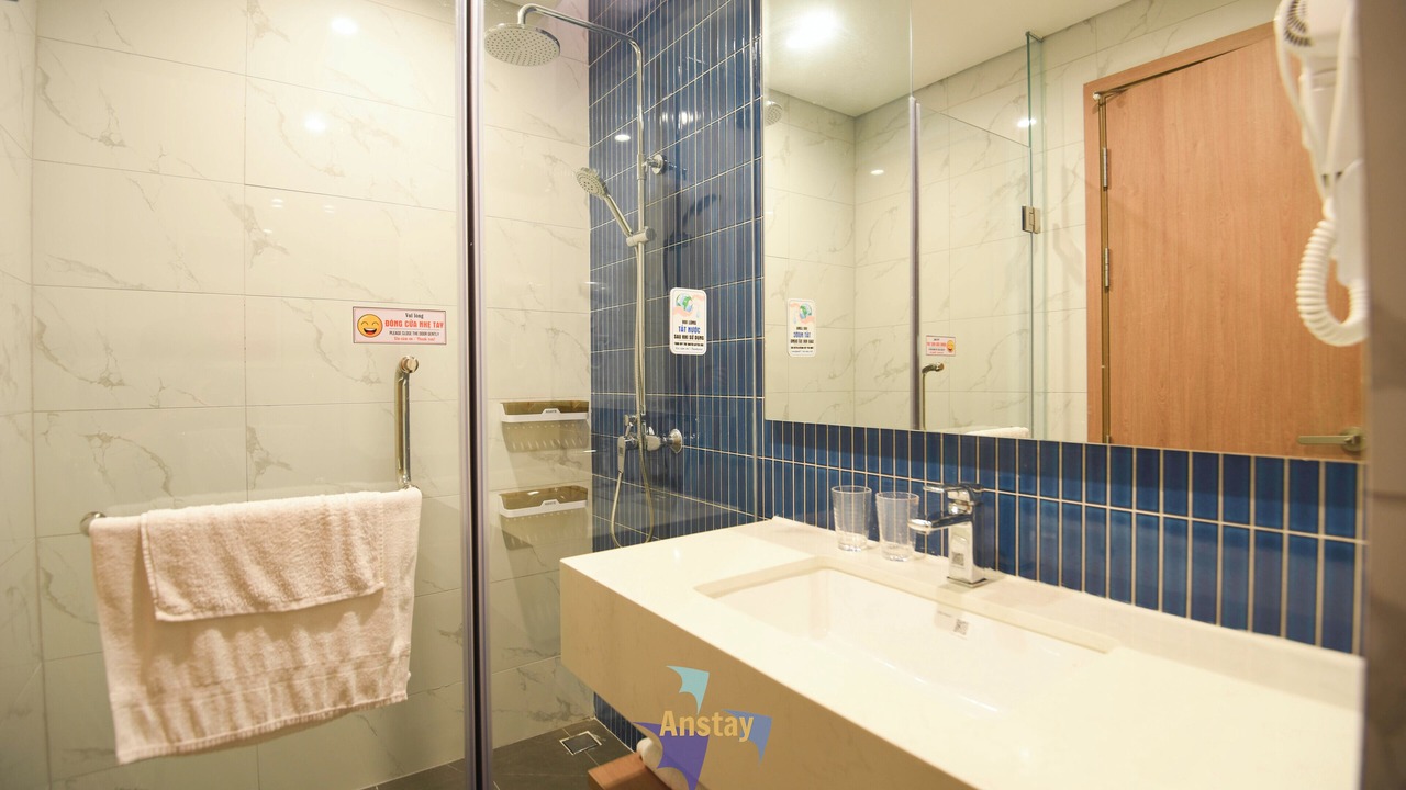 Photo of Bathroom in Ha Long