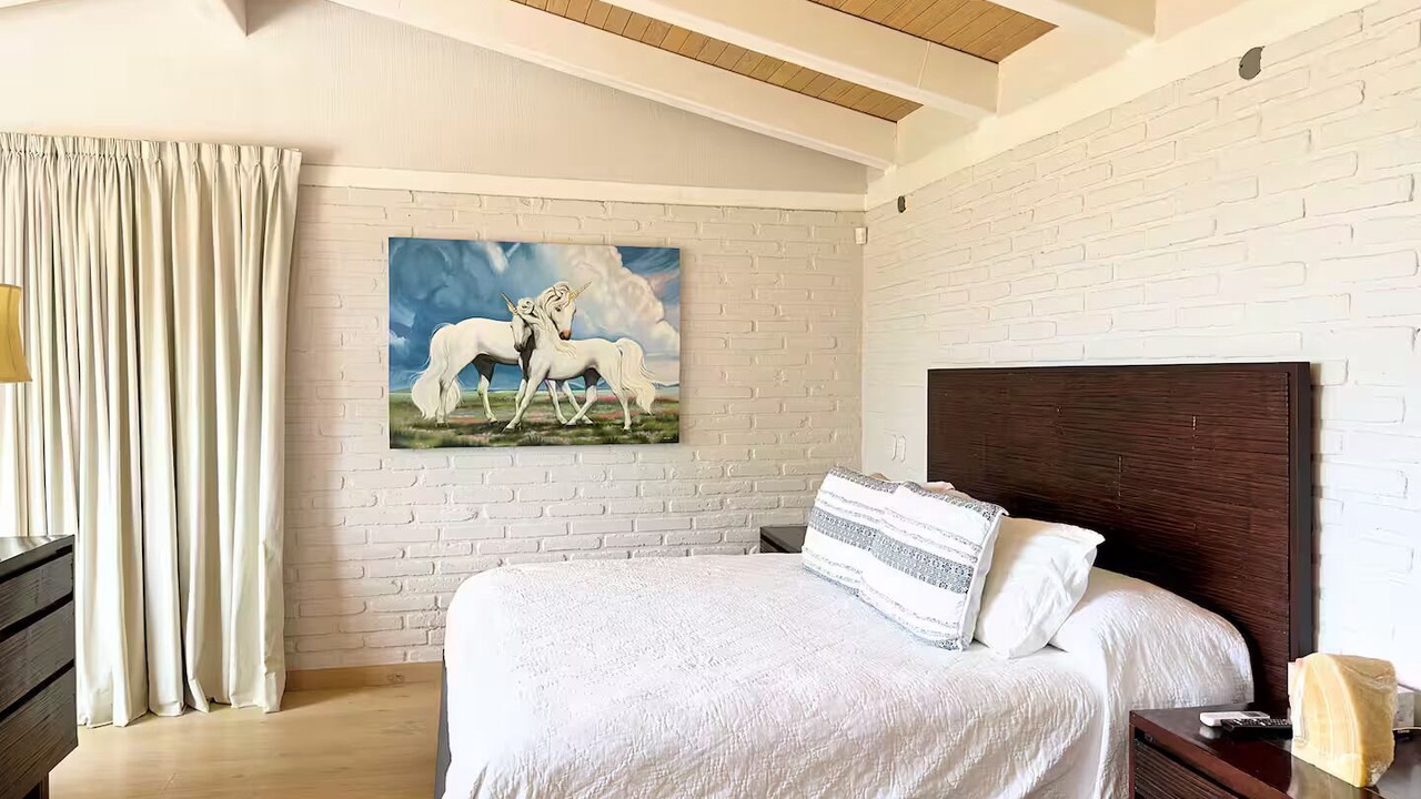 Photo of Bedroom in Raquet Club