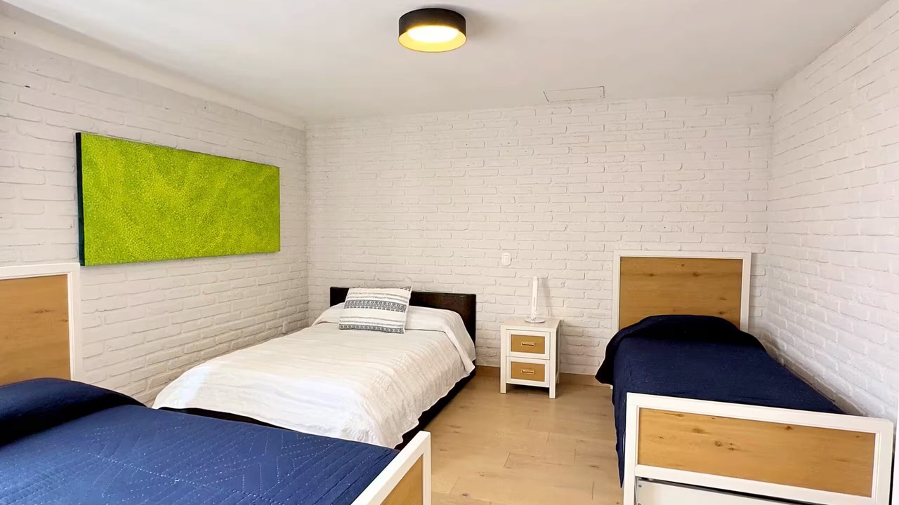 Photo of Bedroom in Raquet Club