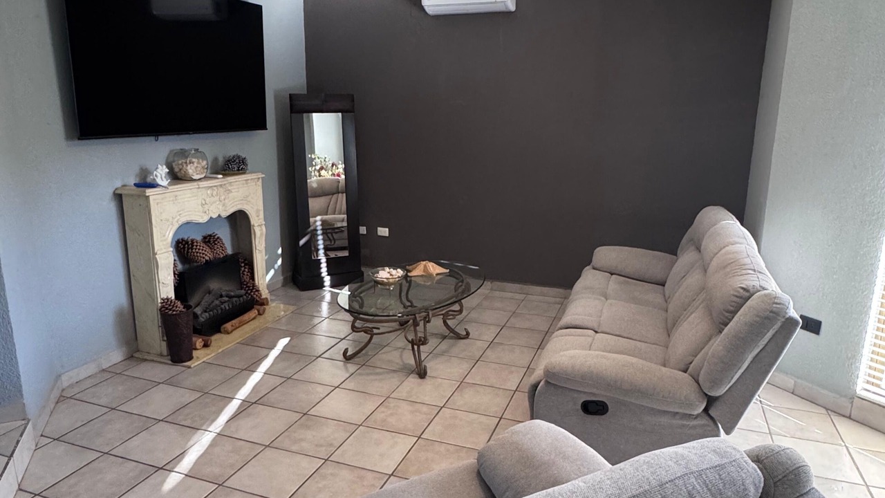 Photo of Livingroom in San Carlos