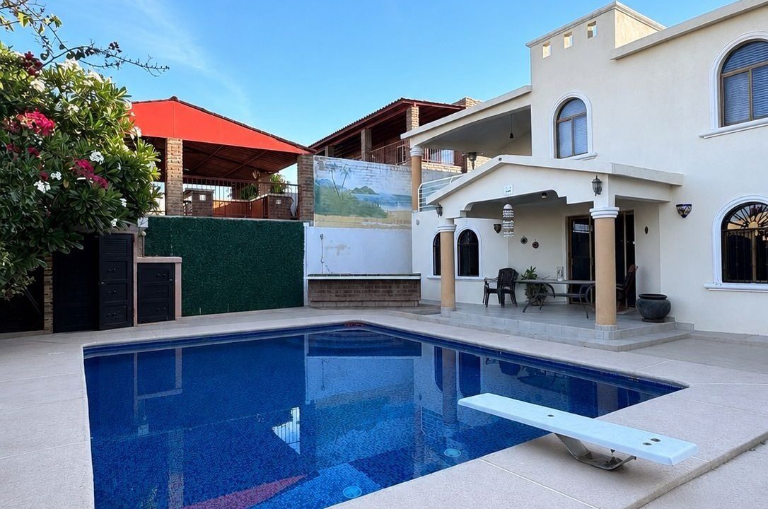 Photo of Outdoor in San Carlos