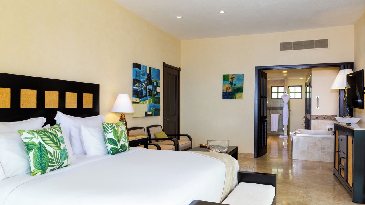 Photo of Bedroom in South Shore Hotel Area