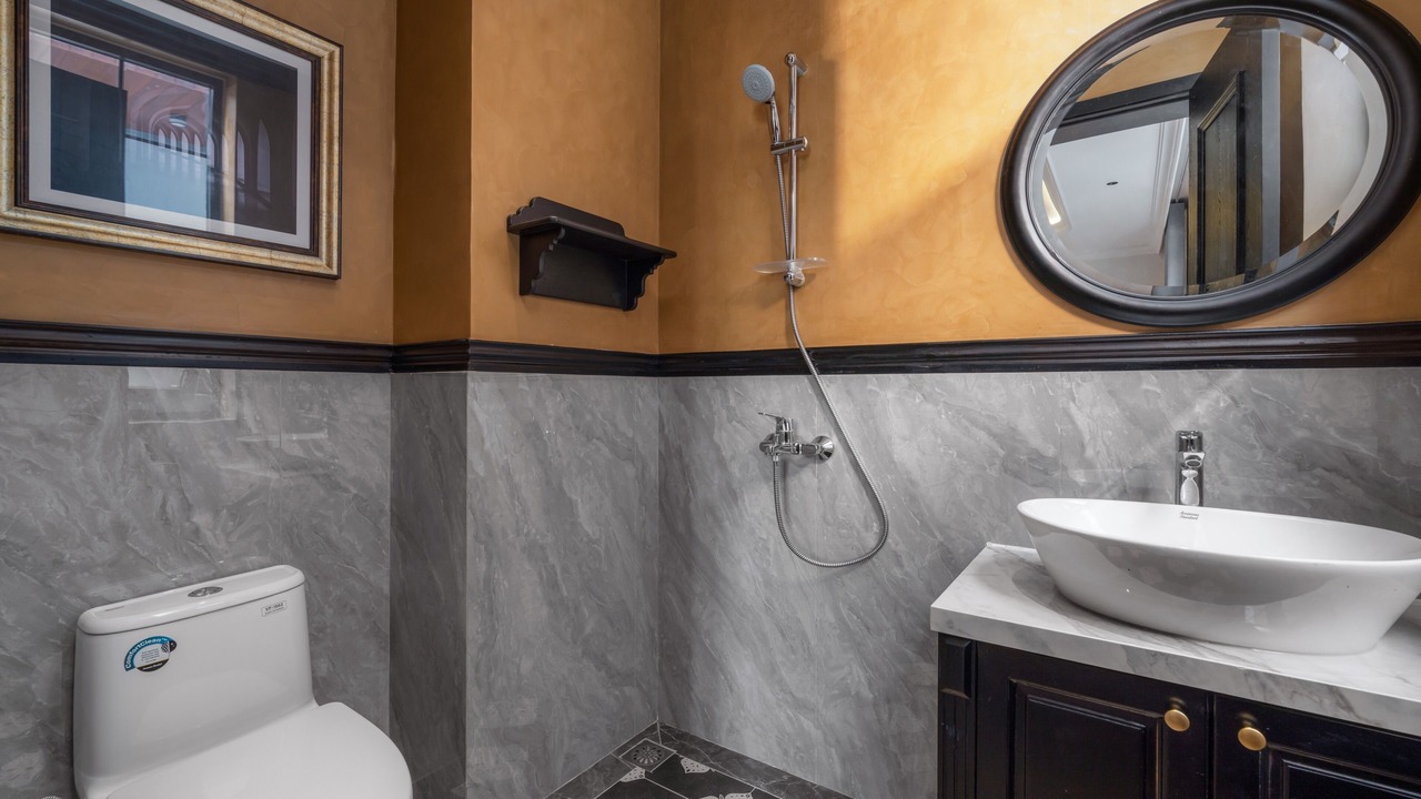 Photo of Bathroom in Ngu Hanh Son