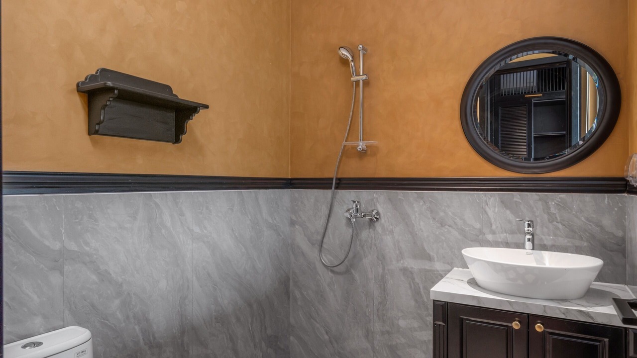 Photo of Bathroom in Ngu Hanh Son
