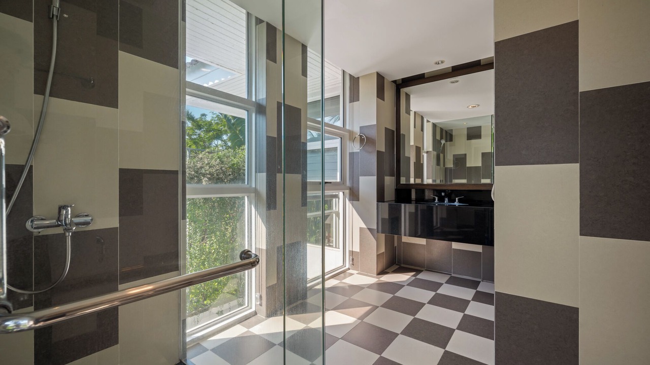 Photo of Bathroom in Ngu Hanh Son