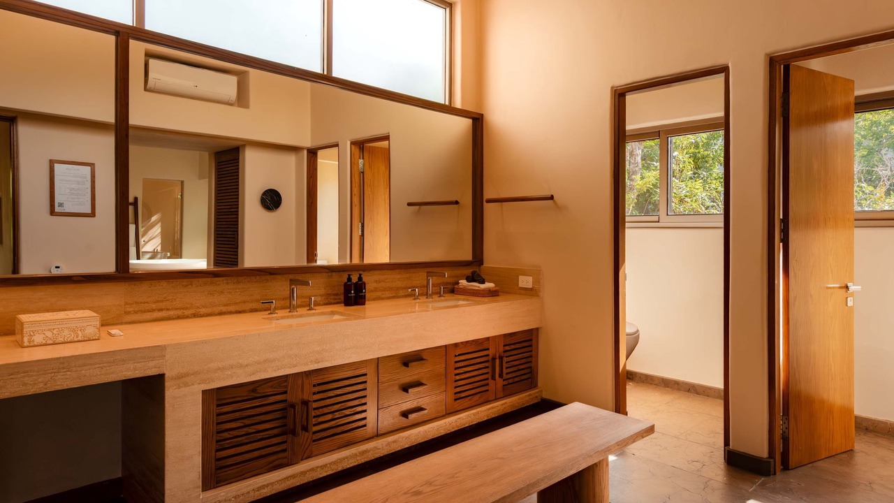 Photo of Bathroom in Zama