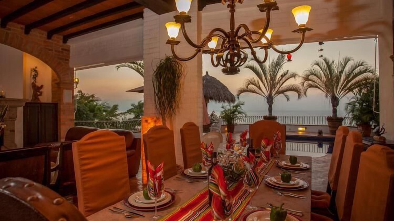 Photo of Outdoor in Romantic Zone