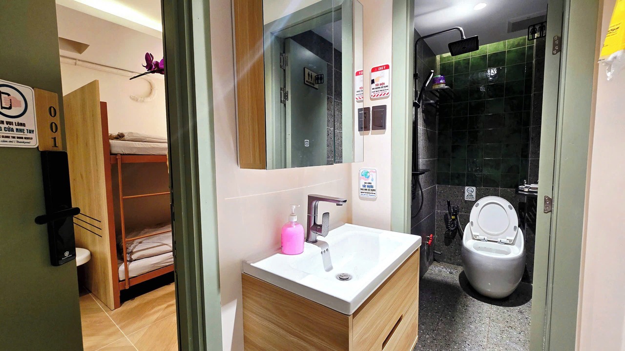 Photo of Bathroom in Downtown Ho Chi Minh City