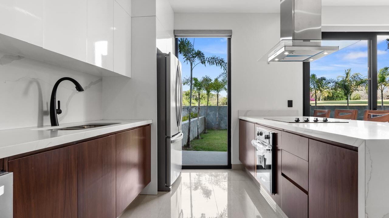 Photo of Kitchen in Flamingos