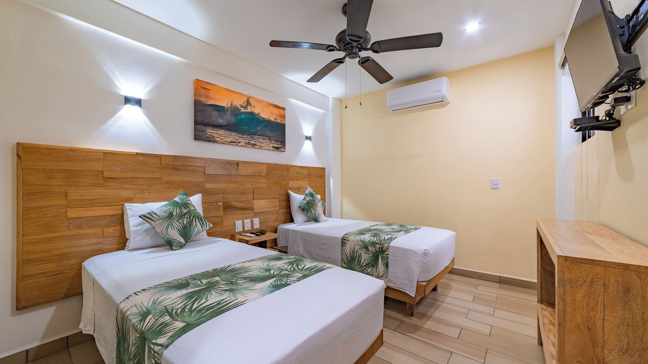 Photo of Bedroom in R