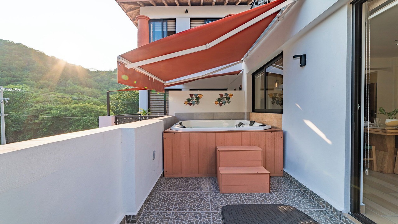 Photo of Patio Balcony in R