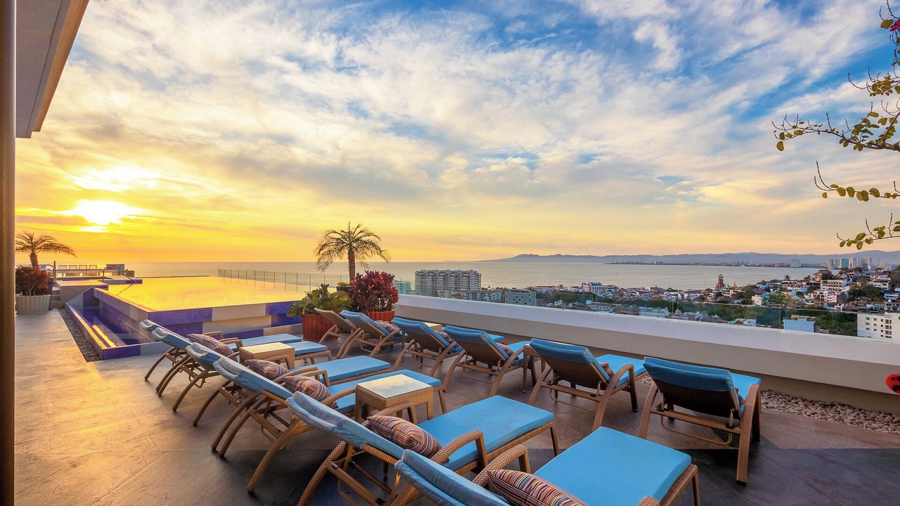Photo of Patio Balcony in Romantic Zone