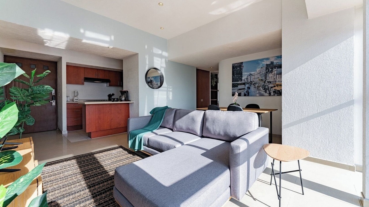 Photo of Livingroom in Anahuac