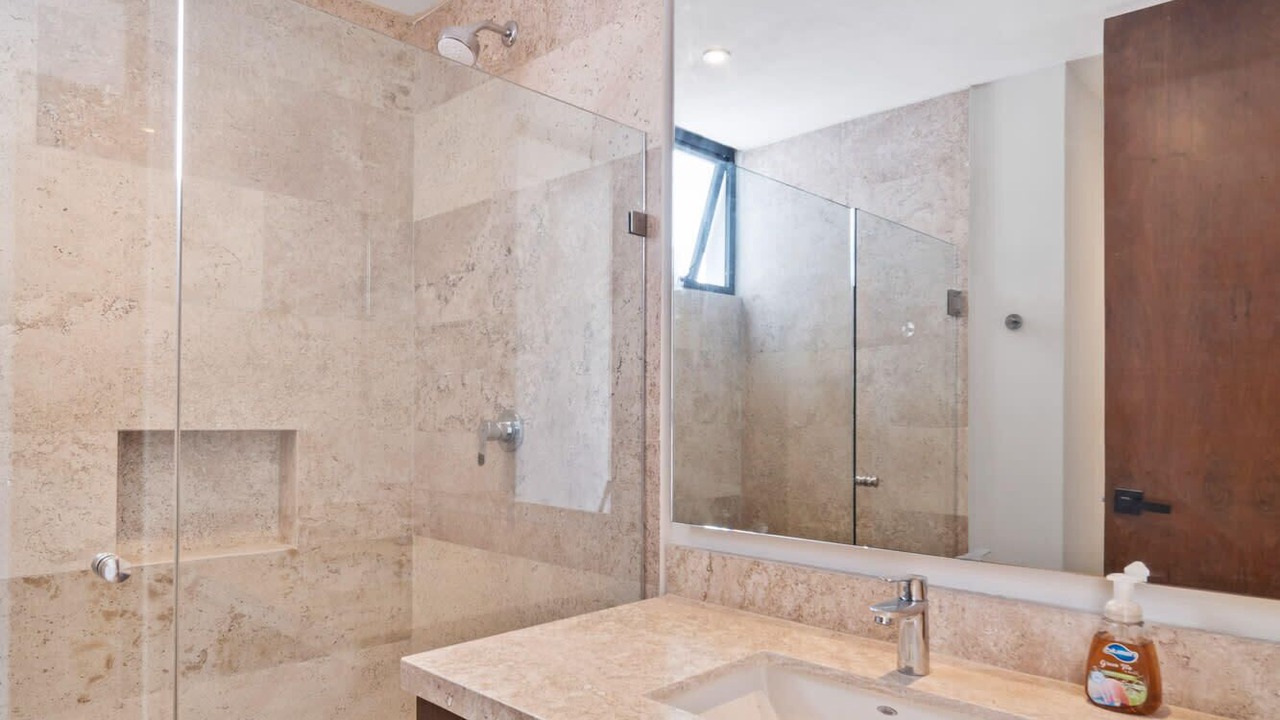 Photo of Bathroom in Miramar