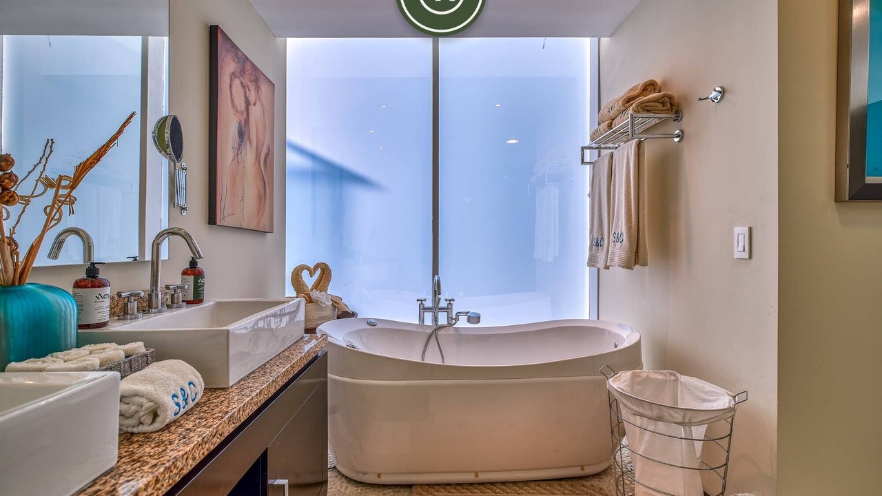 Photo of Bathroom in North Hotel Zone