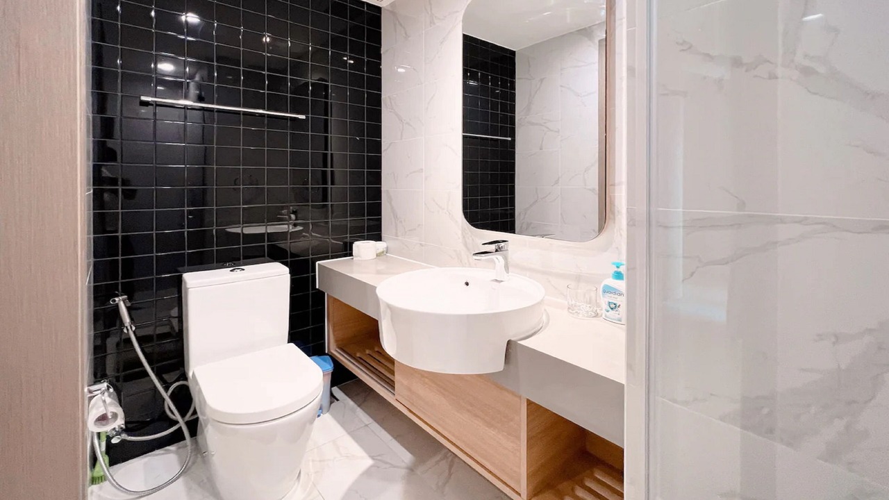 Photo of Bathroom in Phuong 8