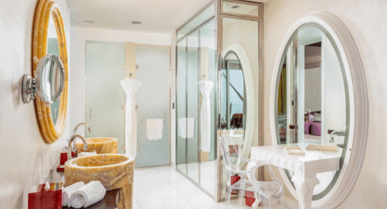 Photo of Bathroom in South Shore Hotel Area