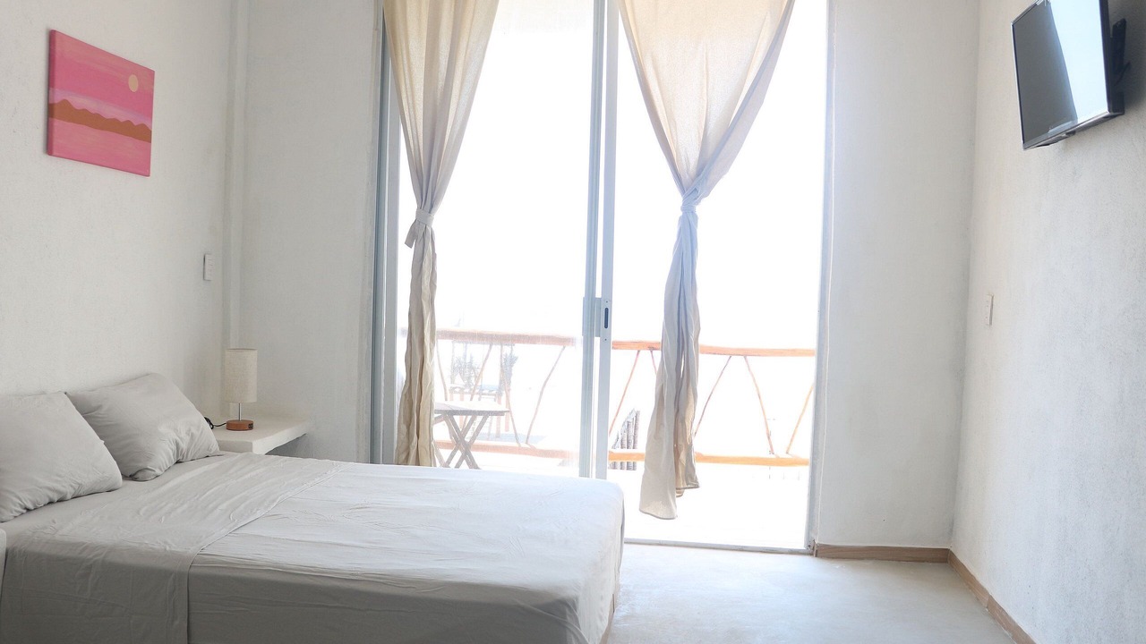Photo of Bedroom in Zihuatanejo