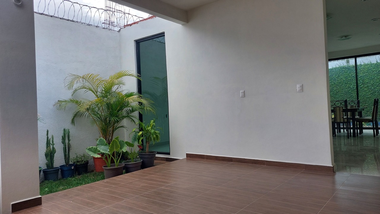 Photo of Patio Balcony in San Lorenzo Cacaotepec