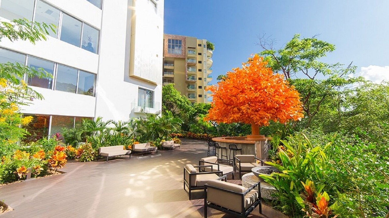 Photo of Patio Balcony in South Shore Hotel Area