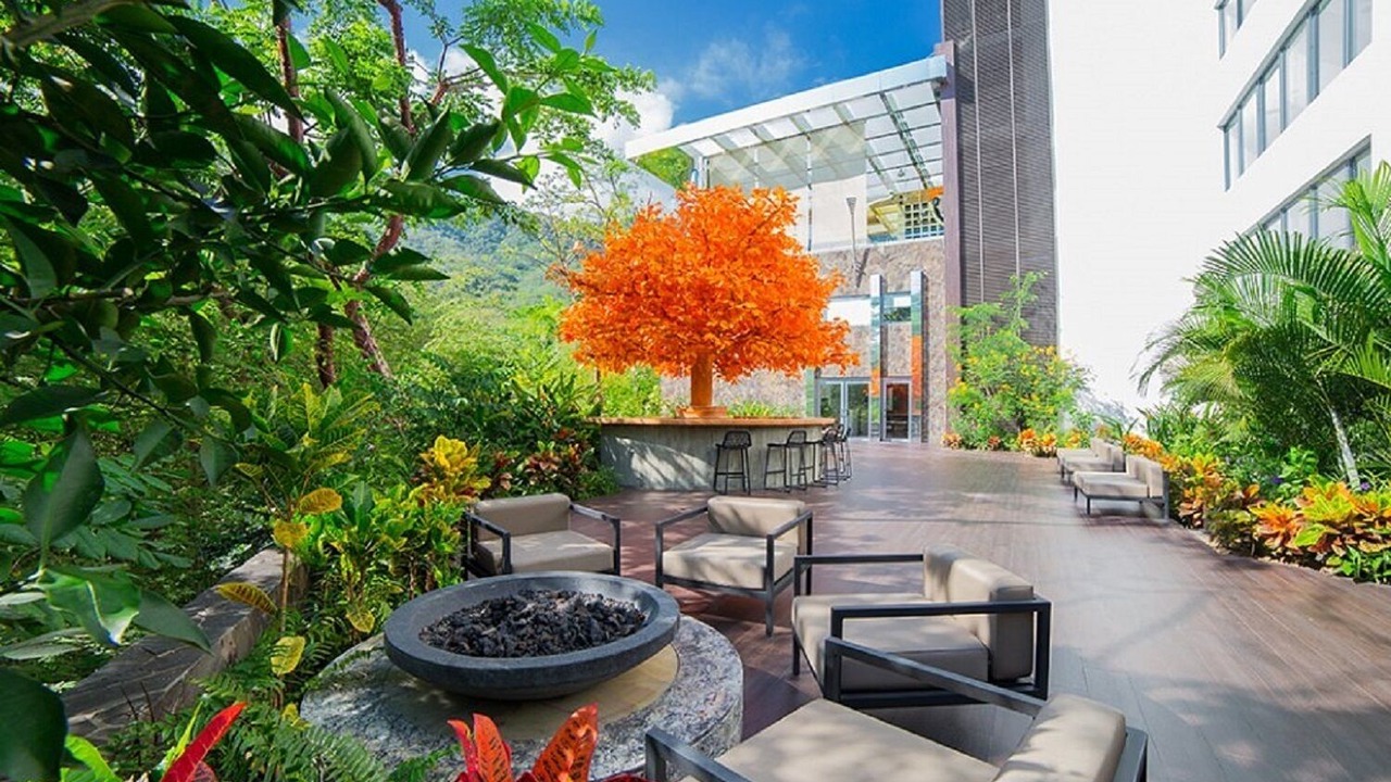 Photo of Patio Balcony in South Shore Hotel Area