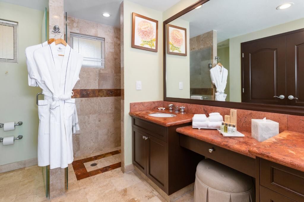 Photo of Bathroom in Flamingos