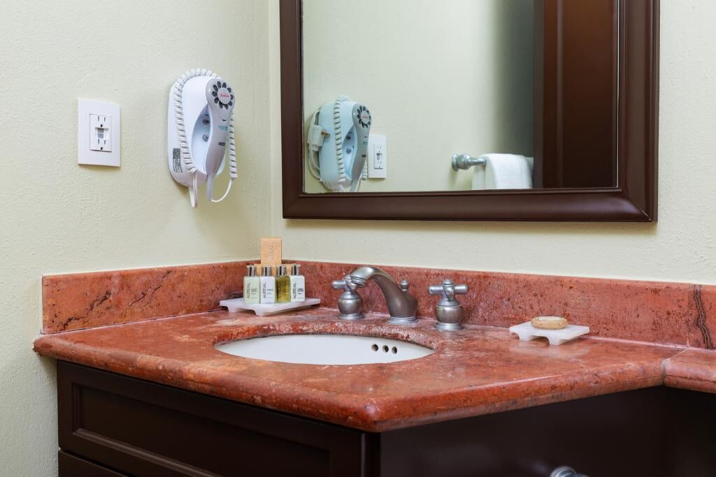Photo of Bathroom in Flamingos