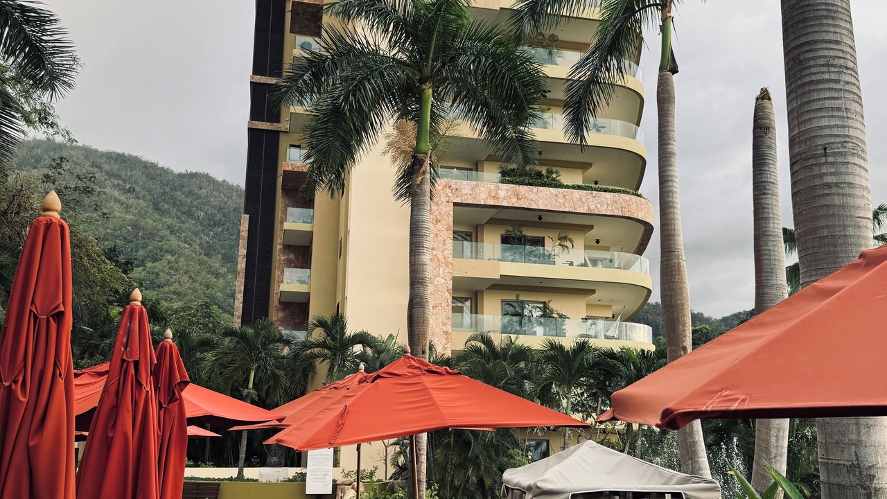 Photo of Outdoor in South Shore Hotel Area