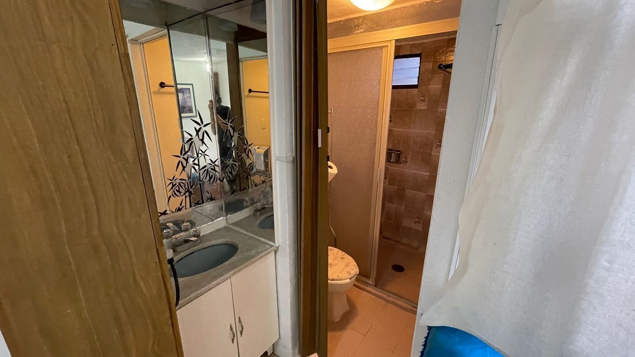 Photo of Bathroom in San Francisco Culhuacan