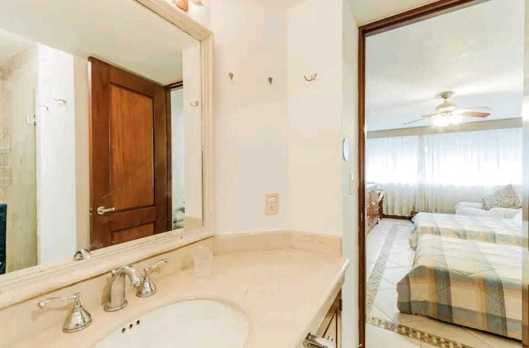 Photo of Bathroom in Zona Hotelera