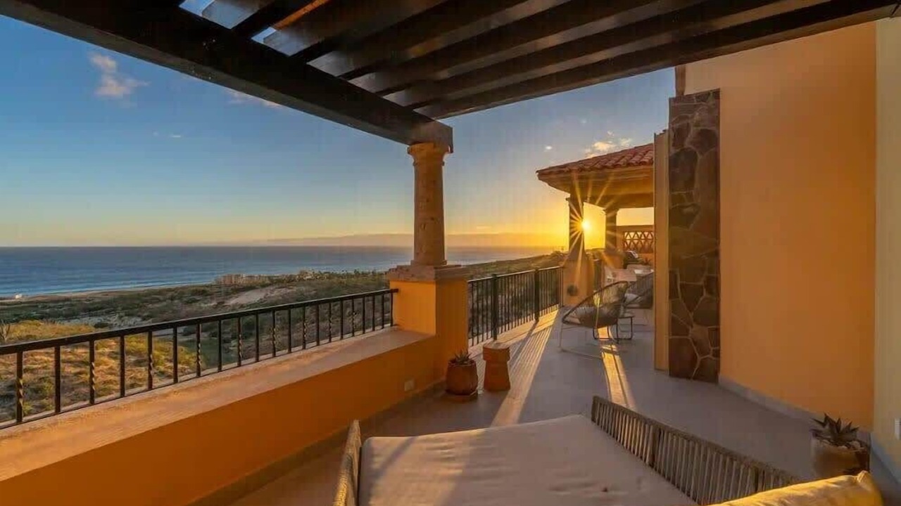 Photo of Patio Balcony in Sunset Beach