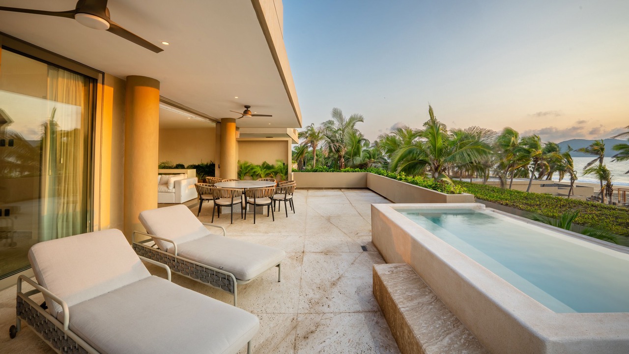 Photo of Patio Balcony in Barra de Potosi