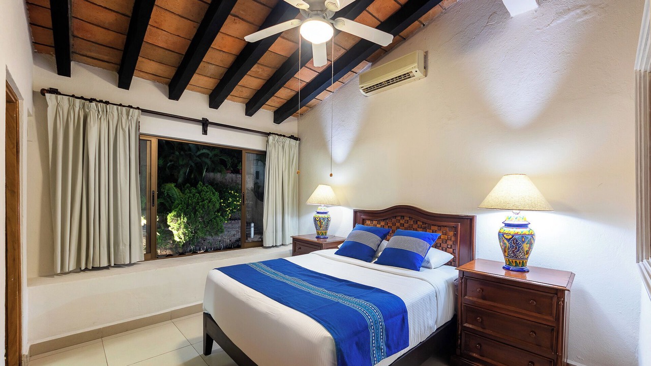 Photo of Bedroom in Romantic Zone