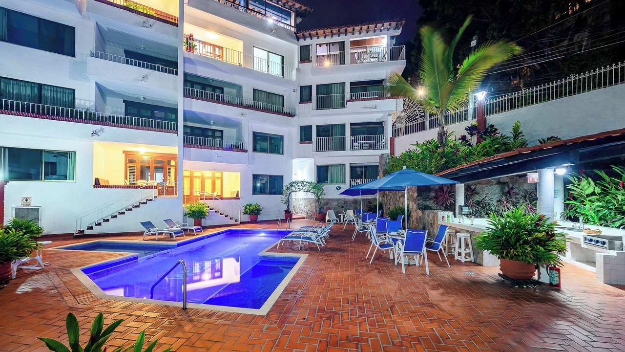 Photo of Outdoor in Romantic Zone