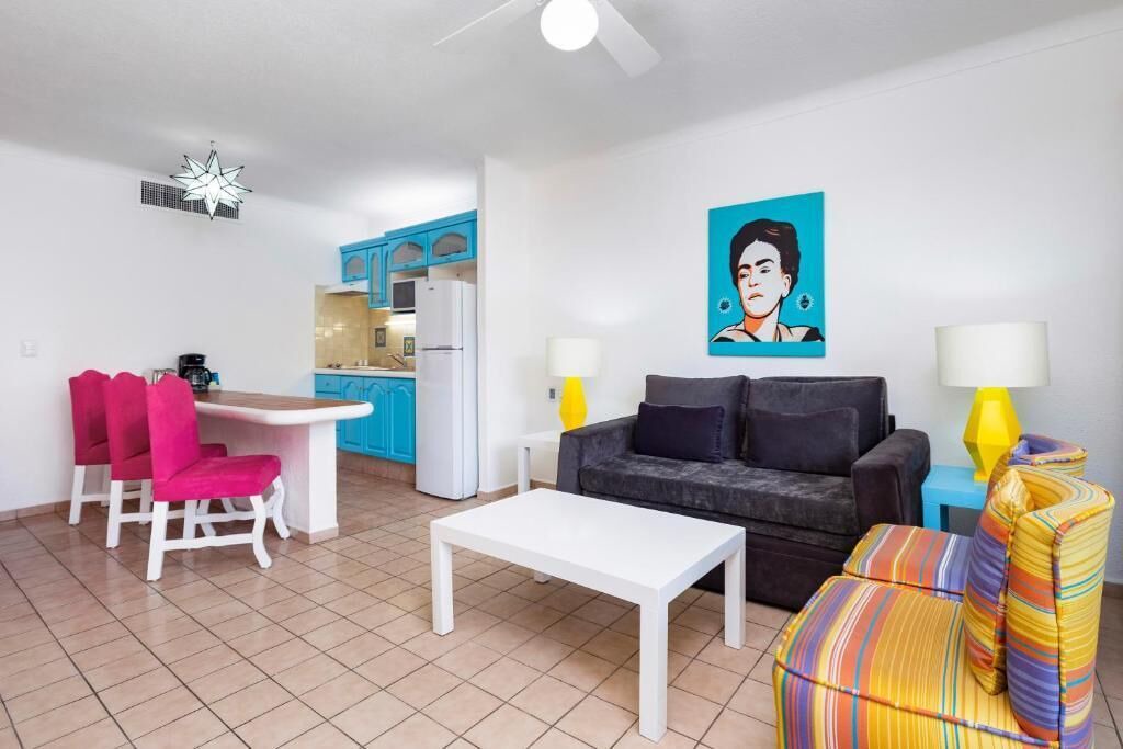 Photo of Livingroom in North Hotel Zone