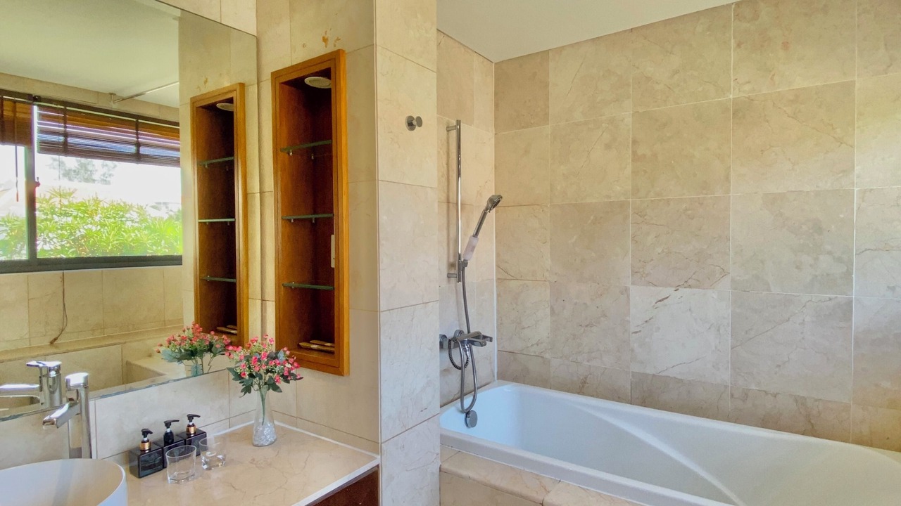 Photo of Bathroom in Ngu Hanh Son