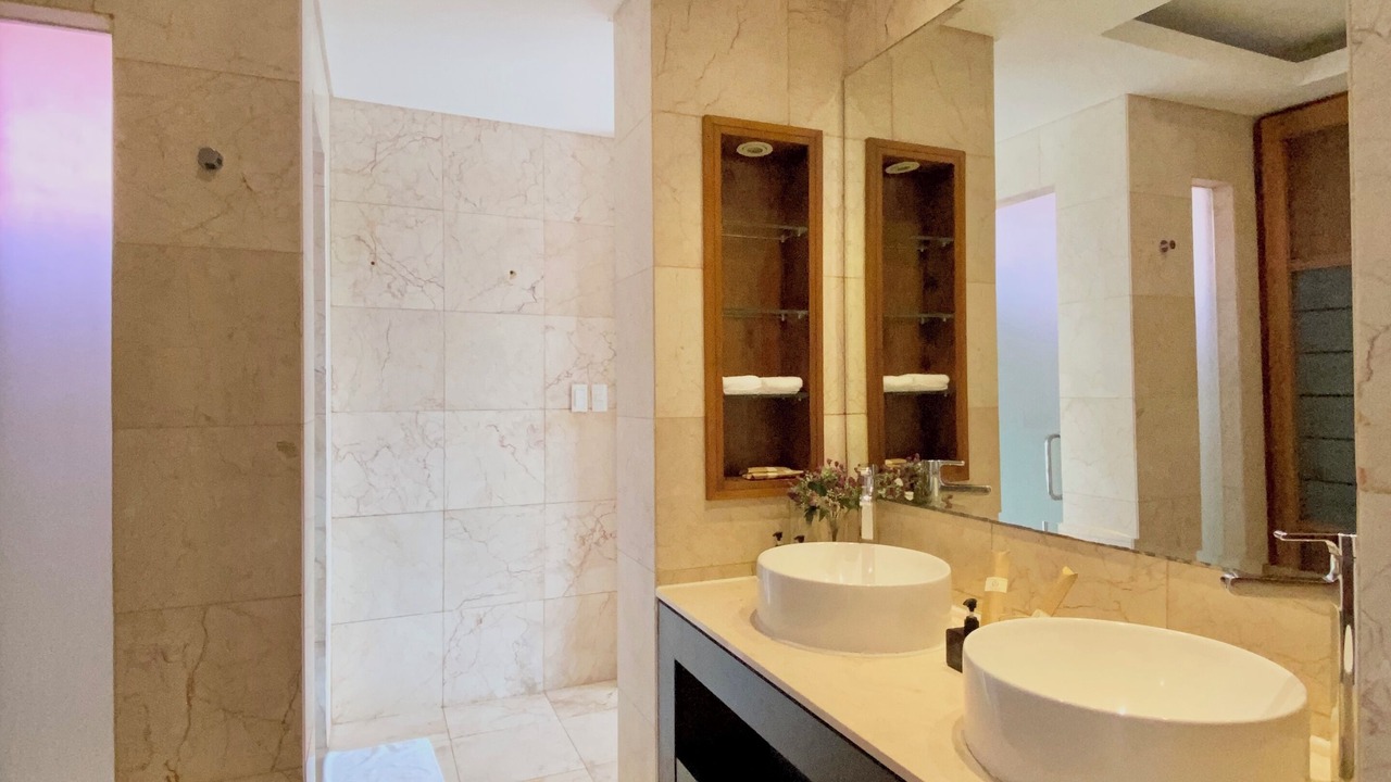 Photo of Bathroom in Ngu Hanh Son