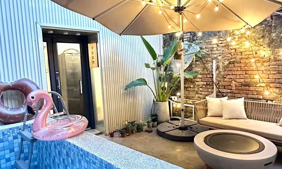 Photo of Patio Balcony in West Central District